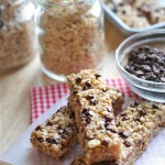 <b>Awesome No-Bake Granola Bars</b>